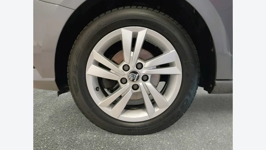 SKODA Fabia -