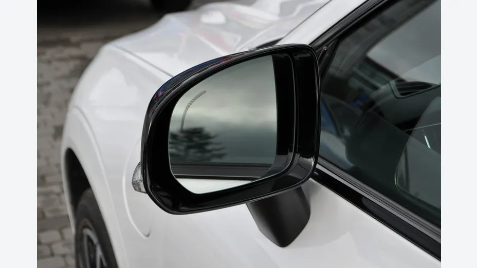 VOLVO XC60 -