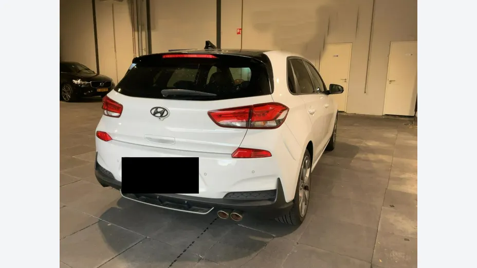 HYUNDAI i30 -
