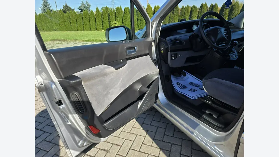 CITROEN C8 -