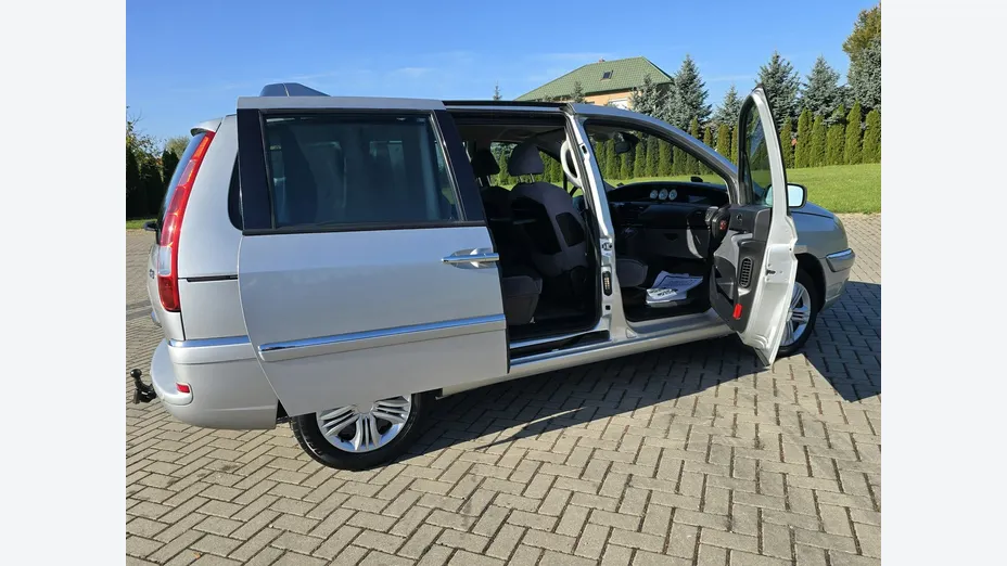 CITROEN C8 -
