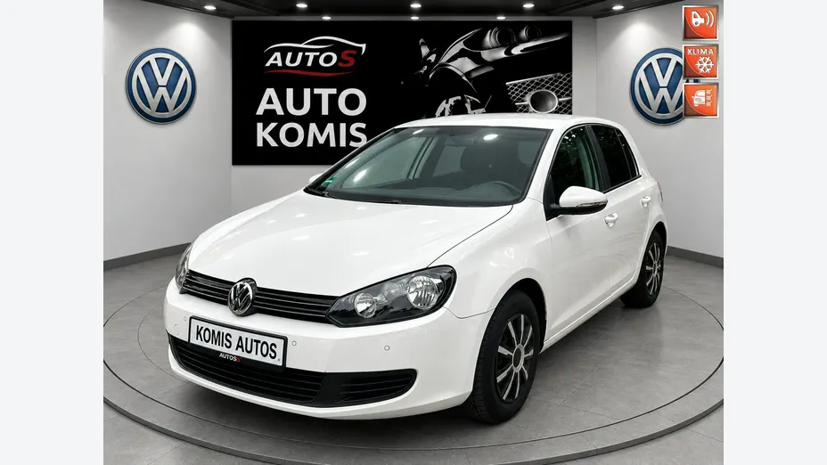 VOLKSWAGEN Golf -