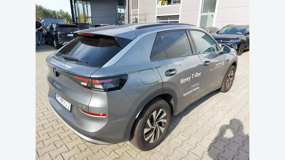 VOLKSWAGEN T-ROC -