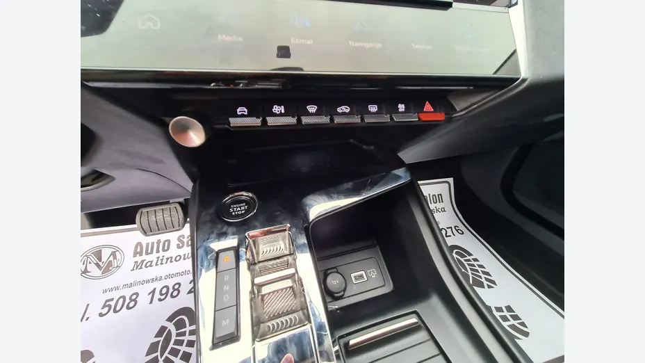 PEUGEOT 308 -