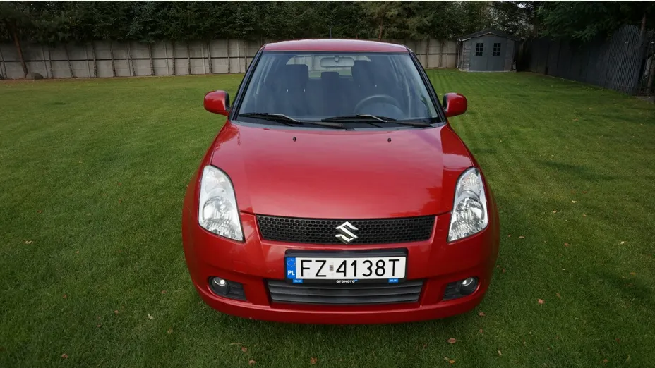 SUZUKI Swift -