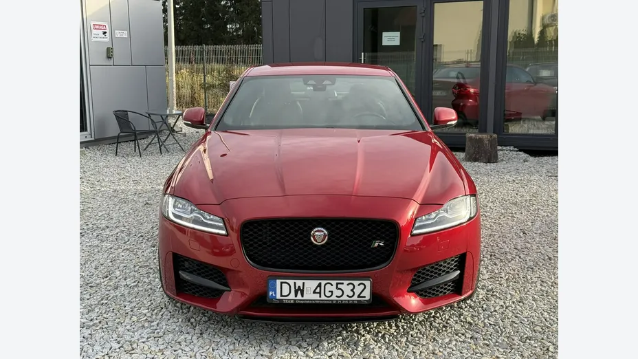 JAGUAR XF -