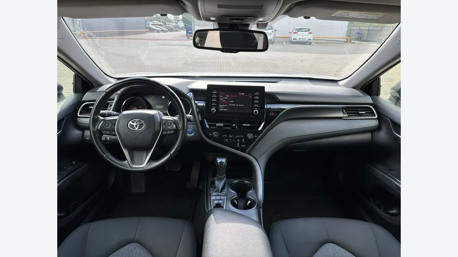 TOYOTA Camry -