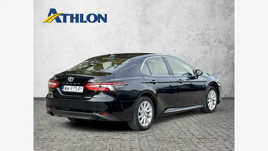 TOYOTA Camry -