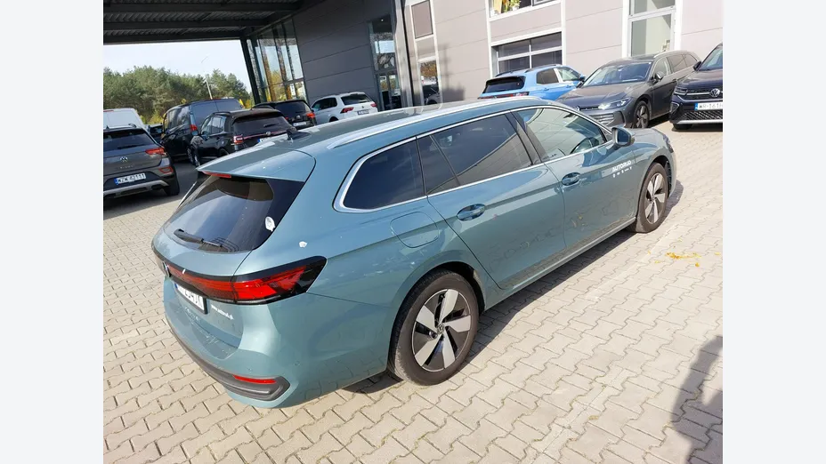 VOLKSWAGEN Passat -