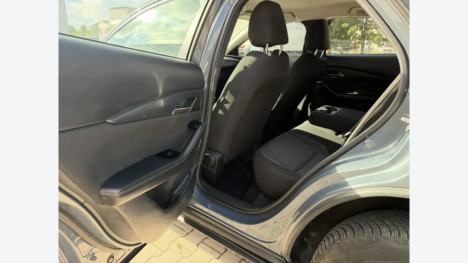 MAZDA CX-30 -