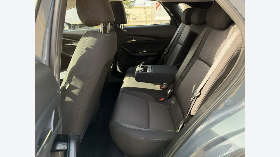 MAZDA CX-30 -