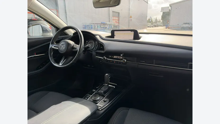 MAZDA CX-30 -