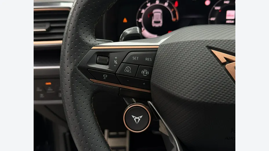 CUPRA Leon -