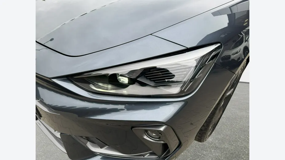 CUPRA Leon -