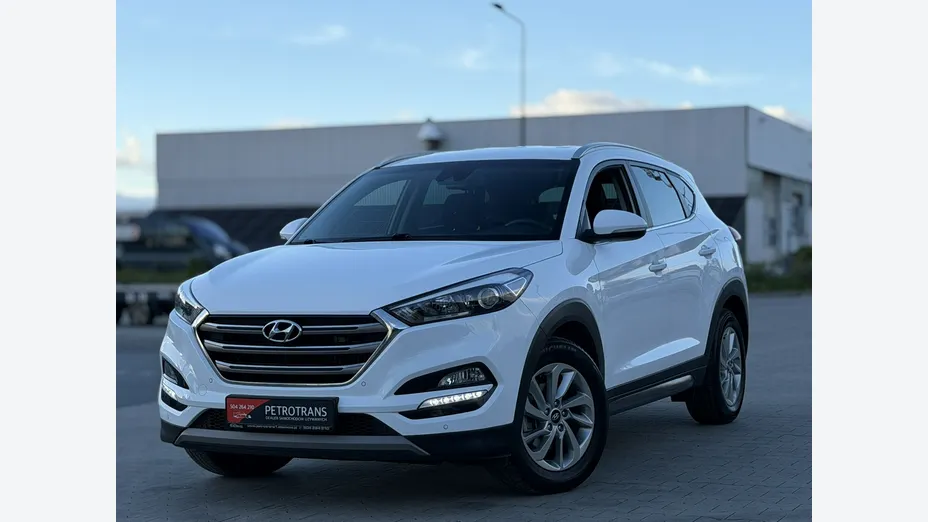 HYUNDAI Tucson -