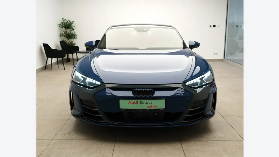 AUDI e-tron GT -