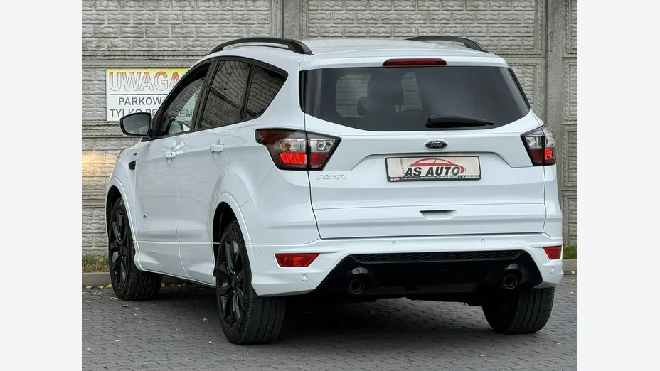 FORD Kuga -