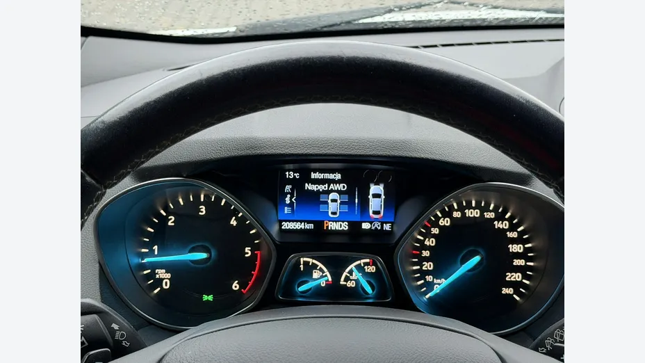 FORD Kuga -