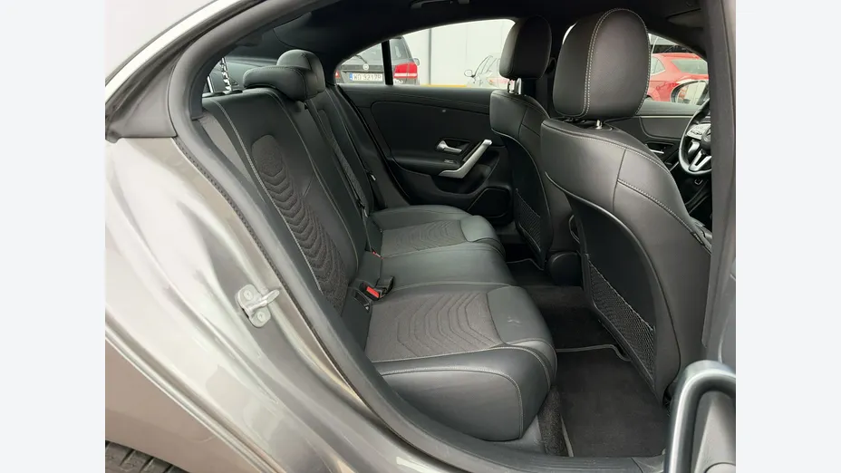 MERCEDES-BENZ CLA -