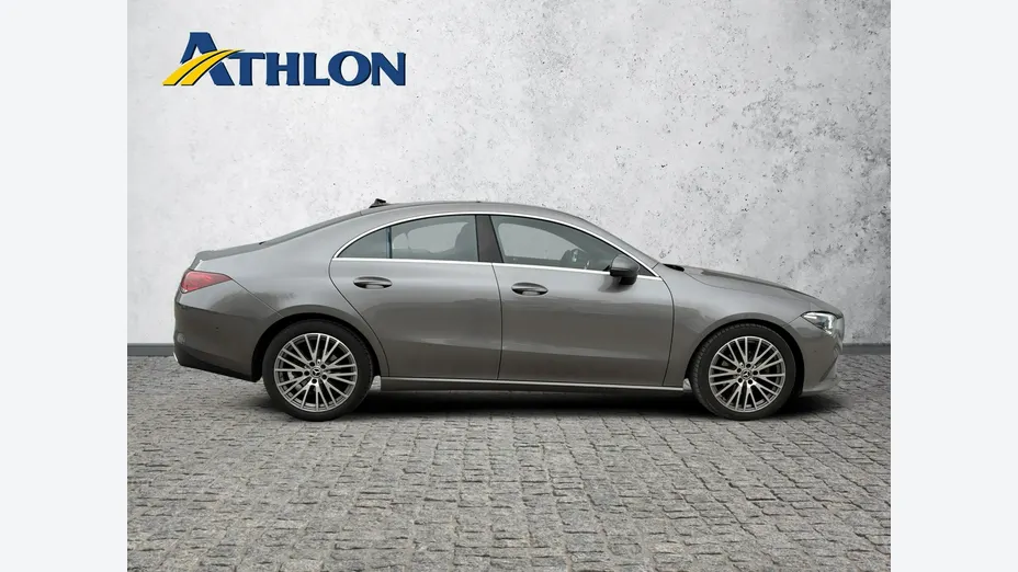MERCEDES-BENZ CLA -