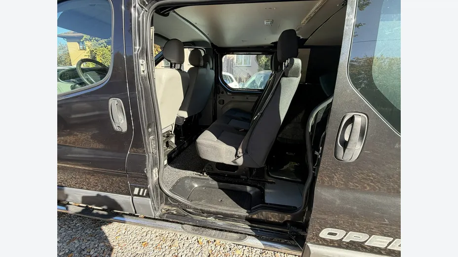 OPEL Vivaro -
