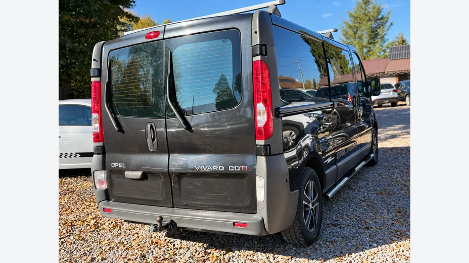 OPEL Vivaro -