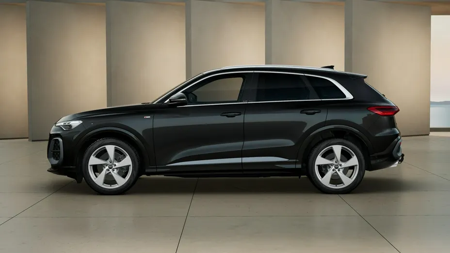 AUDI Q5 -