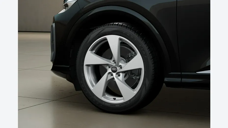 AUDI Q5 -