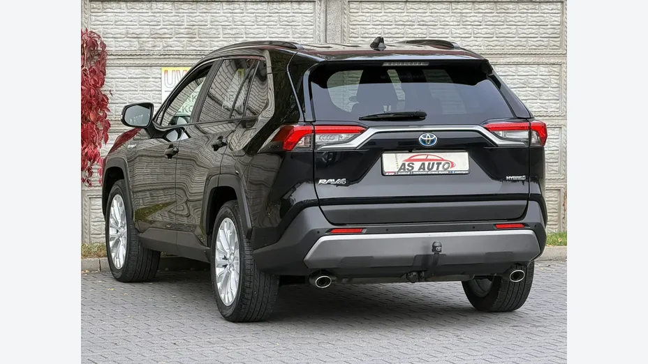 TOYOTA RAV4 -