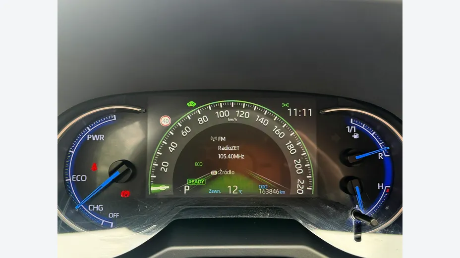 TOYOTA RAV4 -