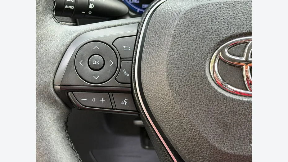 TOYOTA RAV4 -