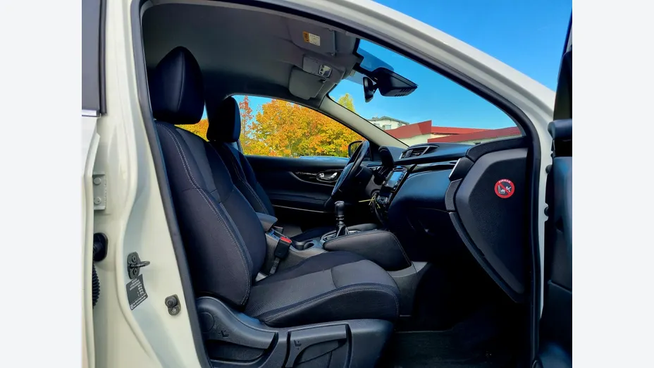 NISSAN Qashqai -