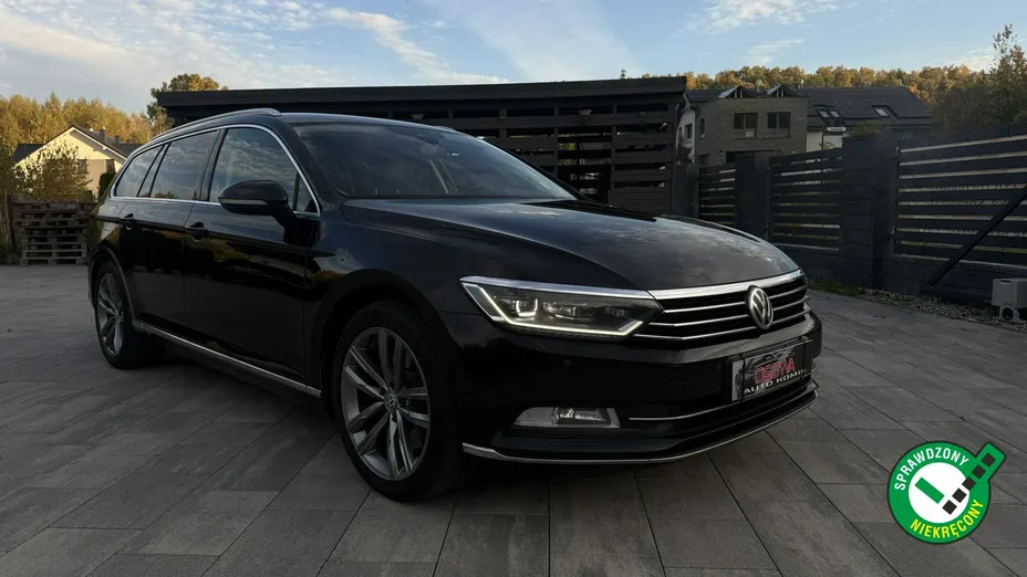 VOLKSWAGEN Passat -