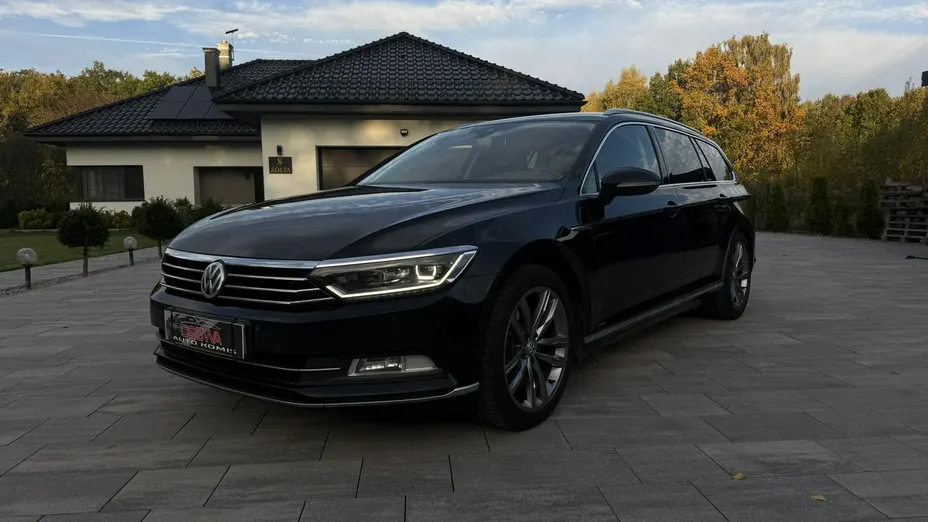 VOLKSWAGEN Passat -