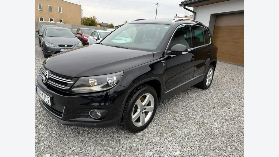 VOLKSWAGEN Tiguan -