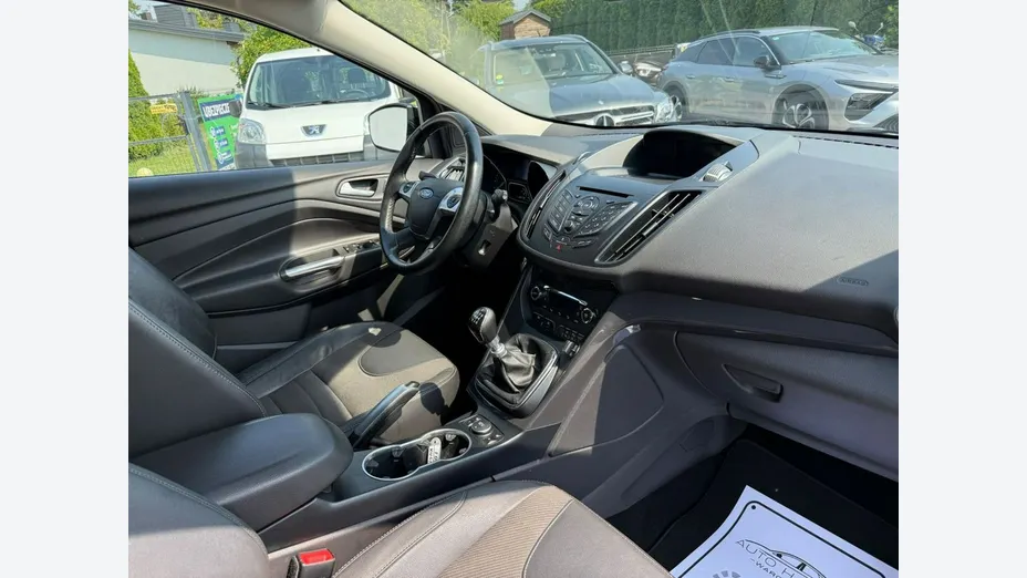 FORD Kuga -
