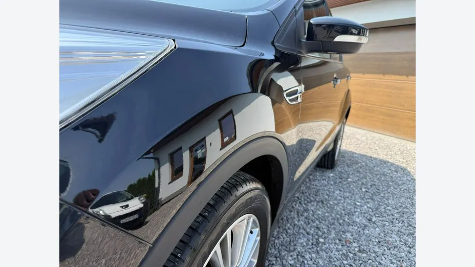 FORD Kuga -