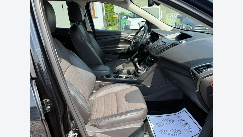 FORD Kuga -