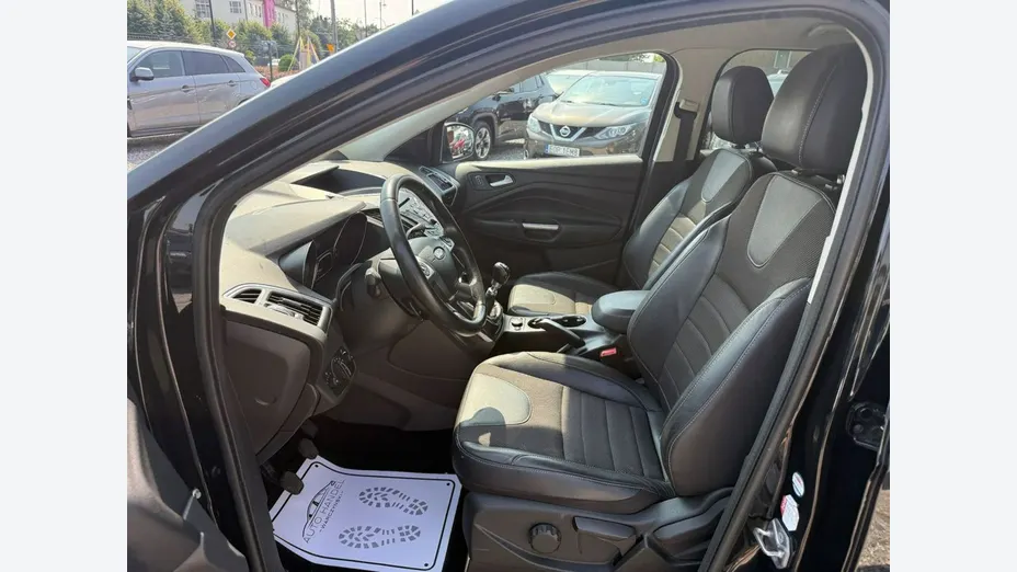 FORD Kuga -