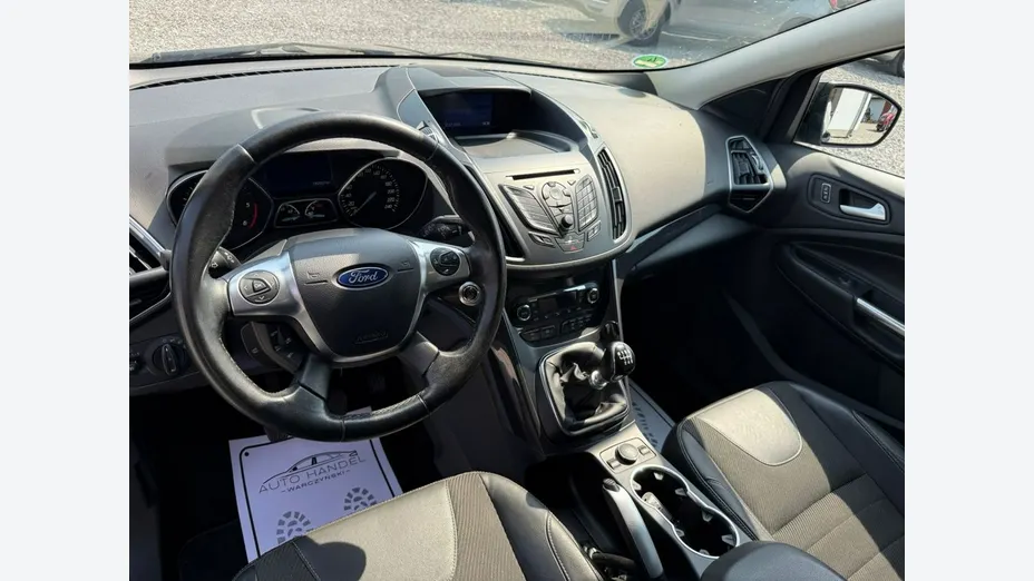 FORD Kuga -