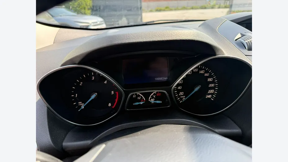 FORD Kuga -