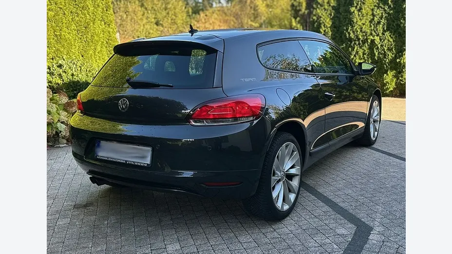 VOLKSWAGEN Scirocco -