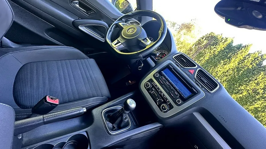 VOLKSWAGEN Scirocco -