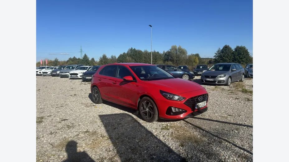 HYUNDAI i30 -