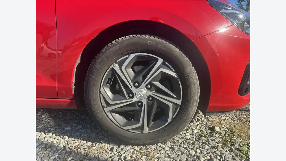 HYUNDAI i30 -