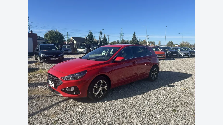 HYUNDAI i30 -