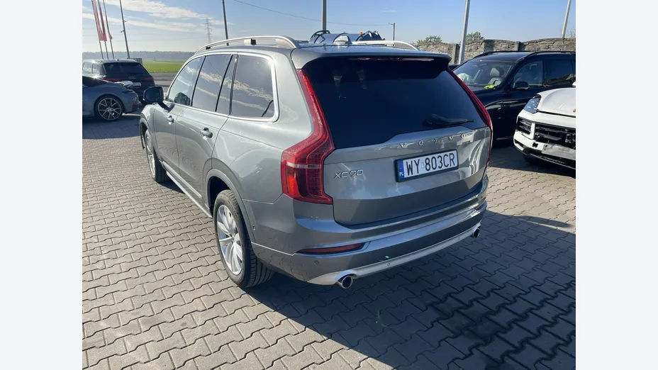 VOLVO XC90 -