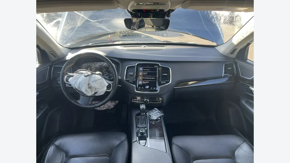 VOLVO XC90 -