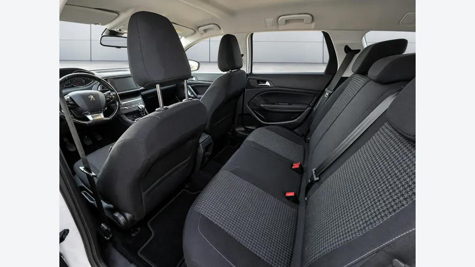 PEUGEOT 308 -