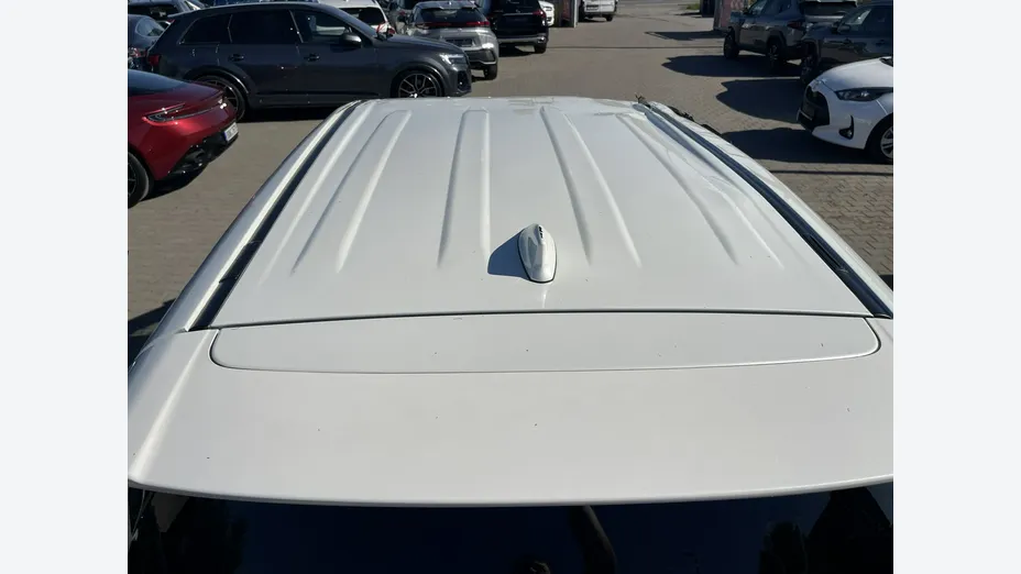 TOYOTA RAV4 -